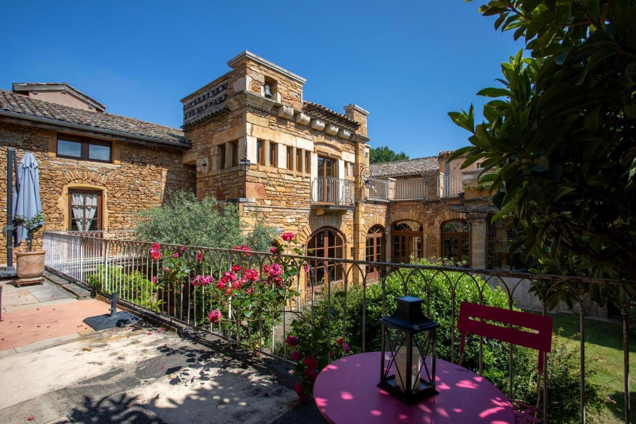 Hotel Domaine De La Ruisseliere Lacenas Exterior foto
