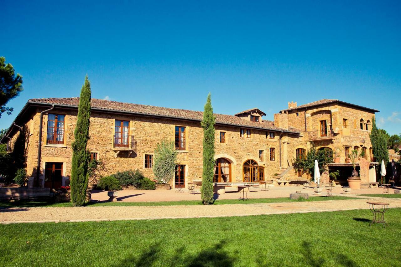 Hotel Domaine De La Ruisseliere Lacenas Exterior foto